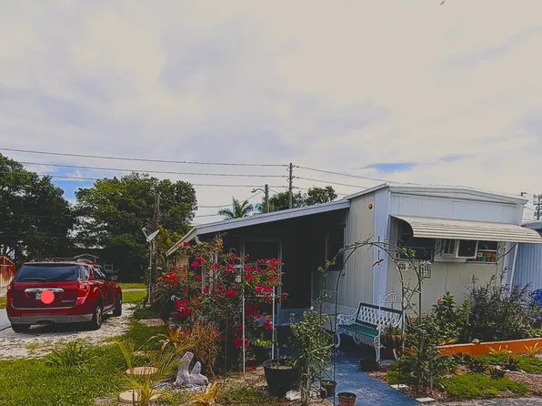 5151 4th St N #335, Saint Petersburg, FL 33703