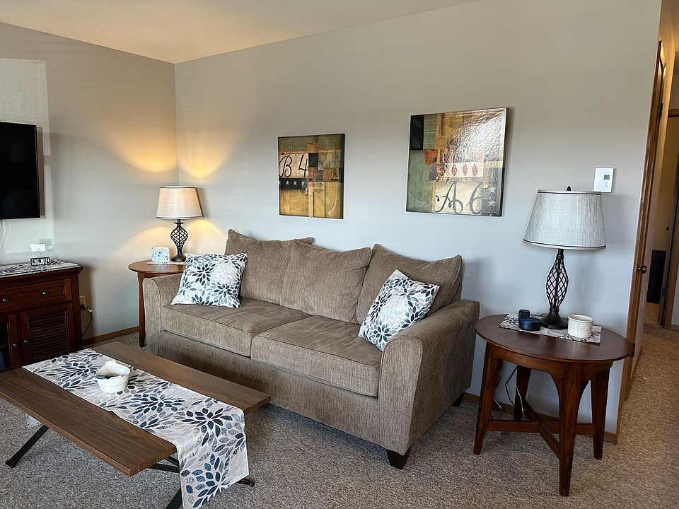 1st image of 309 Carver St #4B