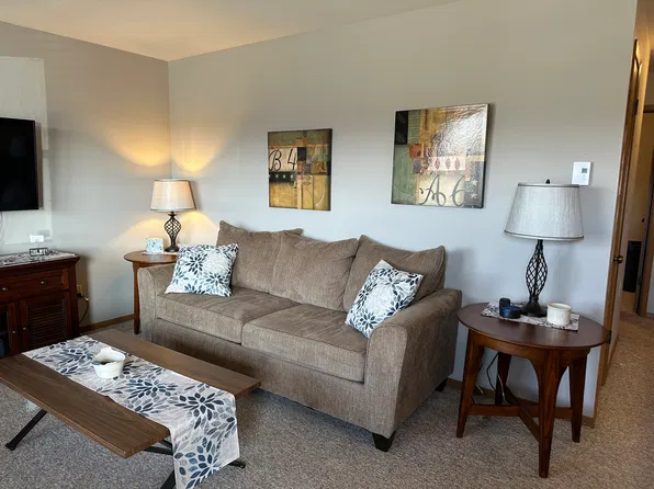 309 Carver St #4B, Winslow, IL 61089