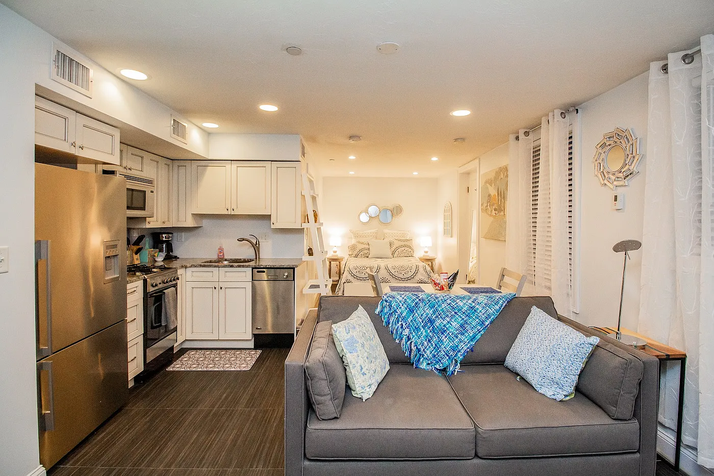 Studio, 455 sqft, $4,620 — Photo 3