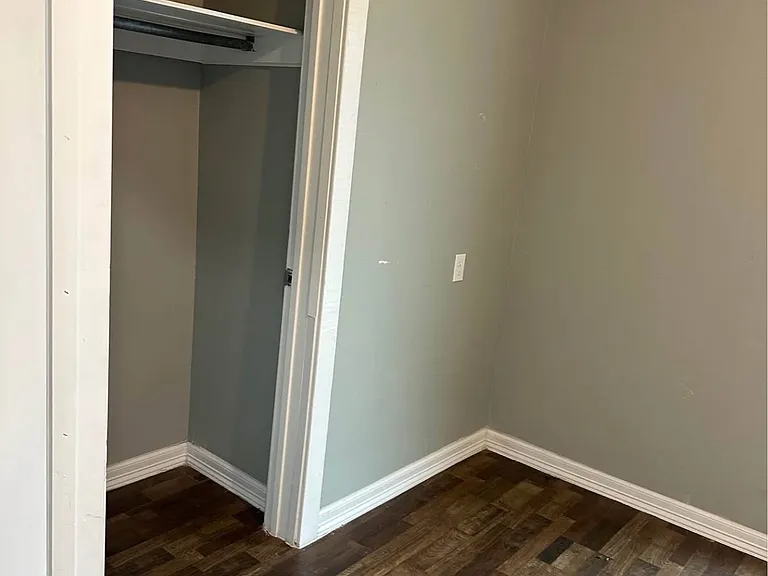 1502 Morgan Ave #2 — Photo 7