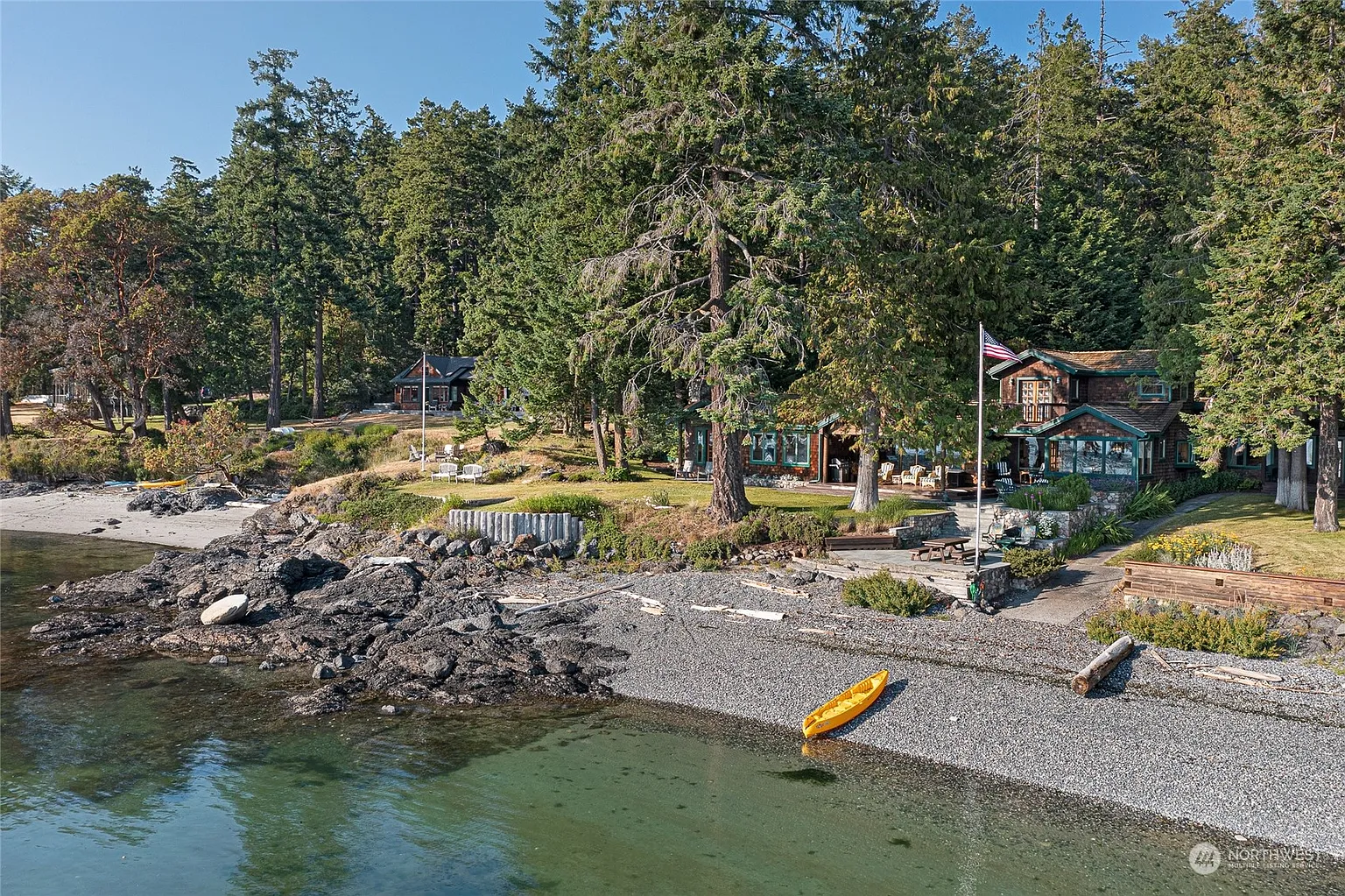 2045 Yacht Haven Road photo 1