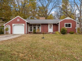 415 S Blackhawk Blvd, Rockton, IL 61072
