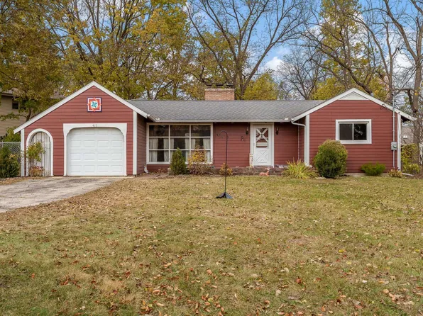 415 S Blackhawk Blvd, Rockton, IL 61072