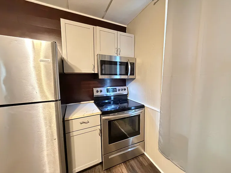 321 Washburn St #1 — Photo 7