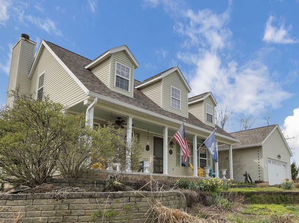 1649 Loudon St, Granville, OH 43023