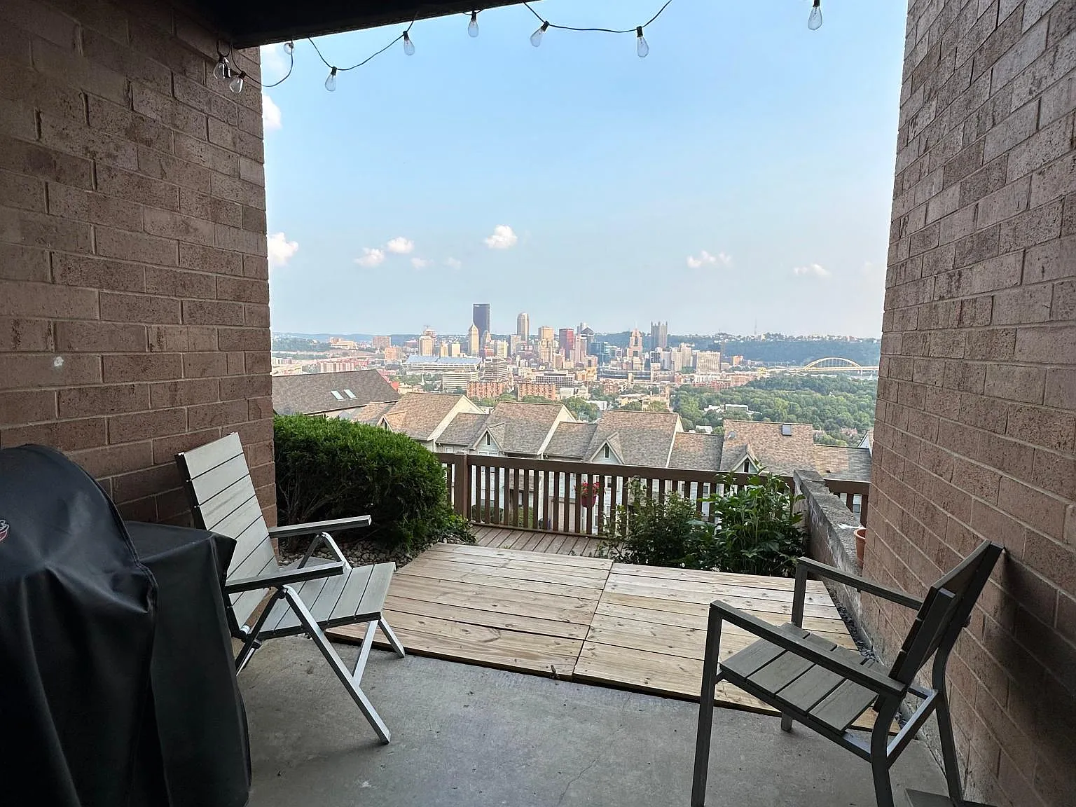 2 bed, 1144 sqft, $2,100 — Photo 3