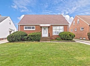 5670 Cherokee Dr, Lyndhurst, OH