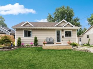 6102 Edwards Ave, Des Moines, IA 50312