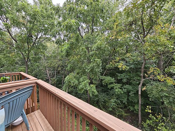 5th image of 6 Grandview Ct