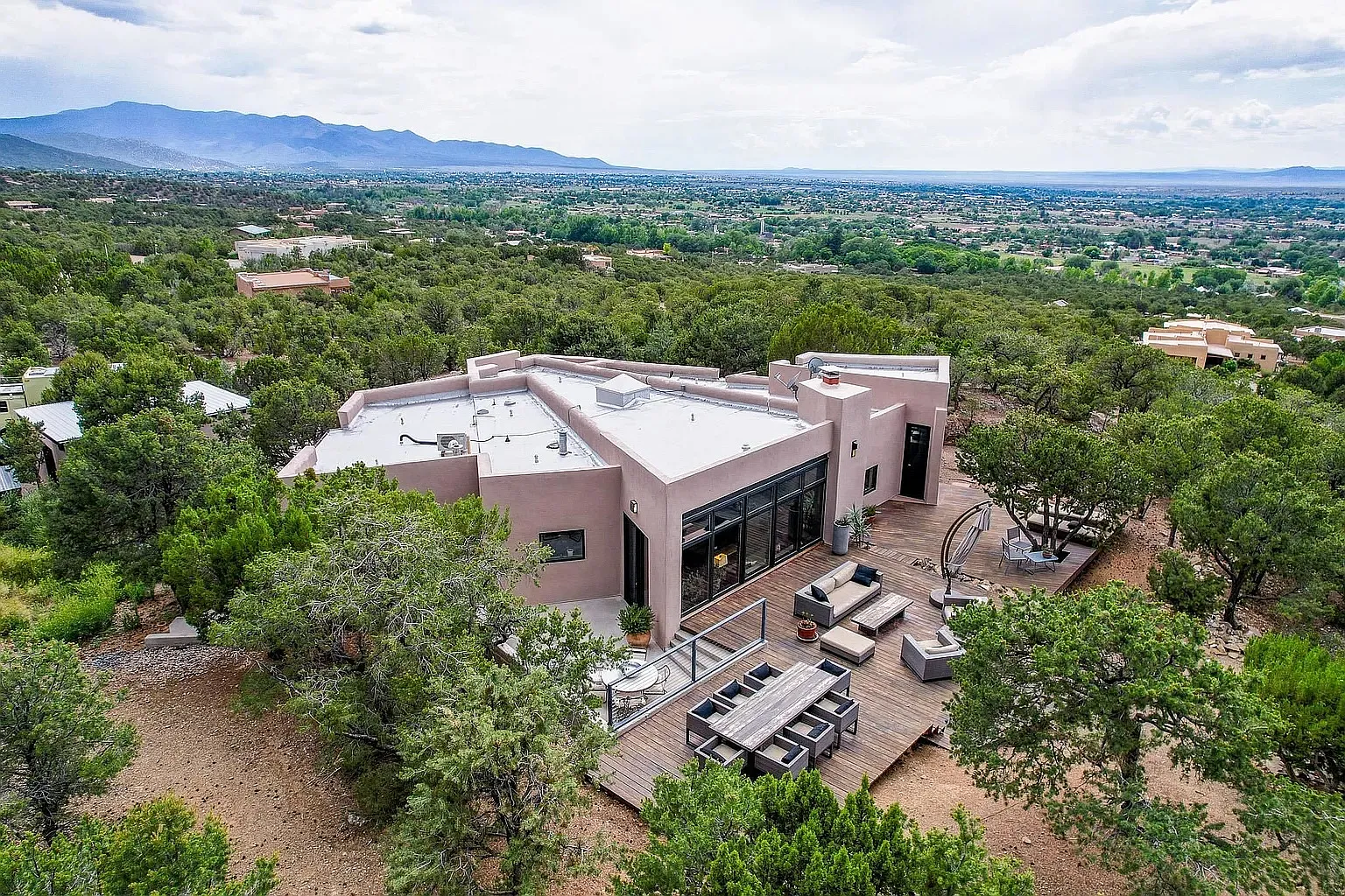 1021 Camino Del Monte — Photo 3