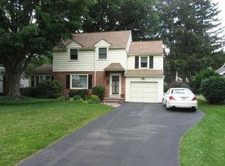 111 Commodore Pkwy, Rochester, NY 14625