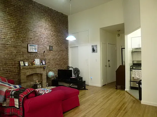 Rented by Smart City Real Estate LLC | media 3