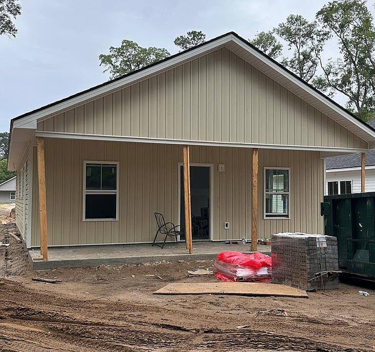 1st image of 136 Priscilla Dr