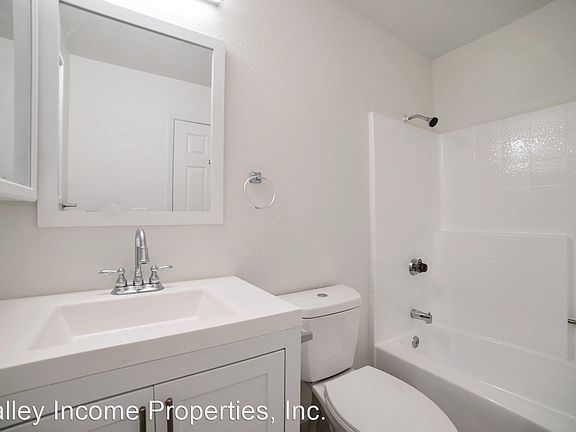 5th image of 4322 N 13th Pl #A109