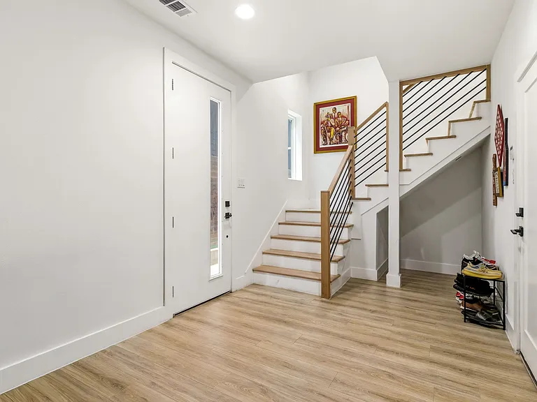 2102 N Prairie Ave #102 — Photo 6