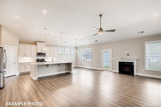 1st image of 391 Willow Tree Dr #391