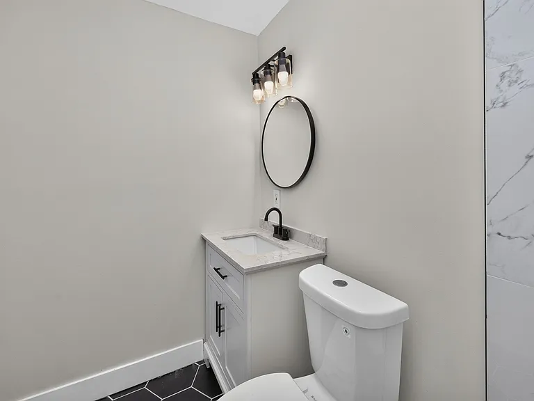 861 W Galbraith Rd — Photo 28