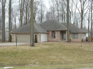3078 W Tanager Ln, Suamico, WI 54313