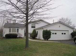 7413 Starlawn Rd, Perrysburg, OH 43551