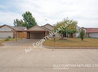 10600 Ricky Ln, Midwest City, OK 73130