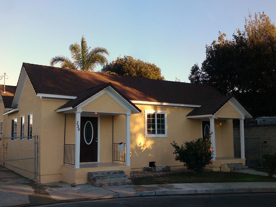 Curb view w/newer roof and paint