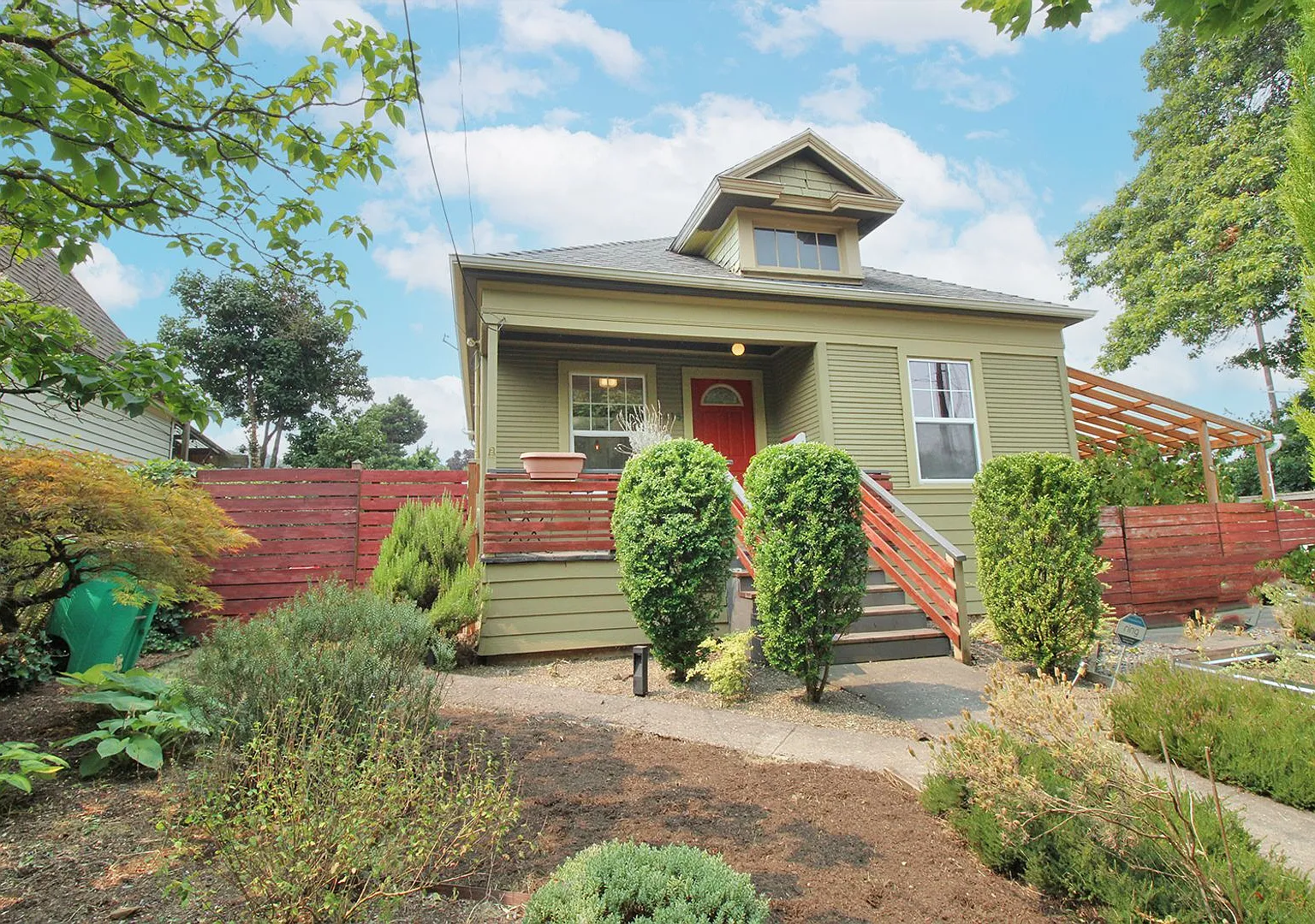 Sweet, Updated 1921 3 Bed/2 Bath Bungalow with Solid Updates — Photo 2