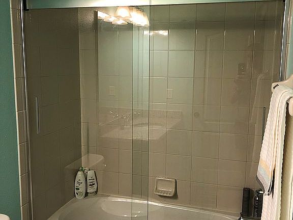 3rd image of 5123 Bay Isle Cir