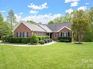 610 Mountain Pl, Albemarle, NC 28001