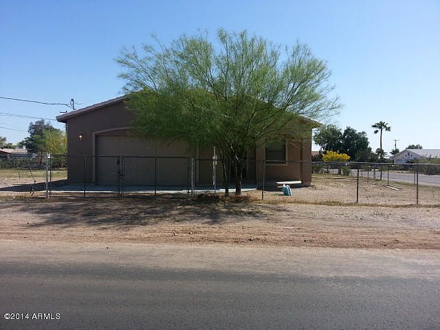 1st image of 525 S Lawson Dr