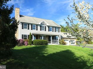 2372 Corinna Ct, State College, PA