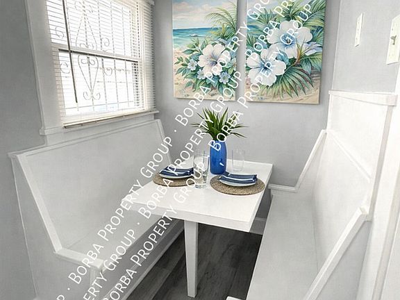 3rd image of 924 Pine Ave APT 3