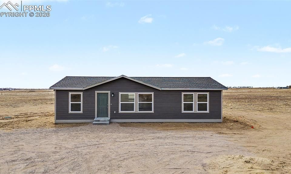 1st image of 23055 Farmhouse Ct