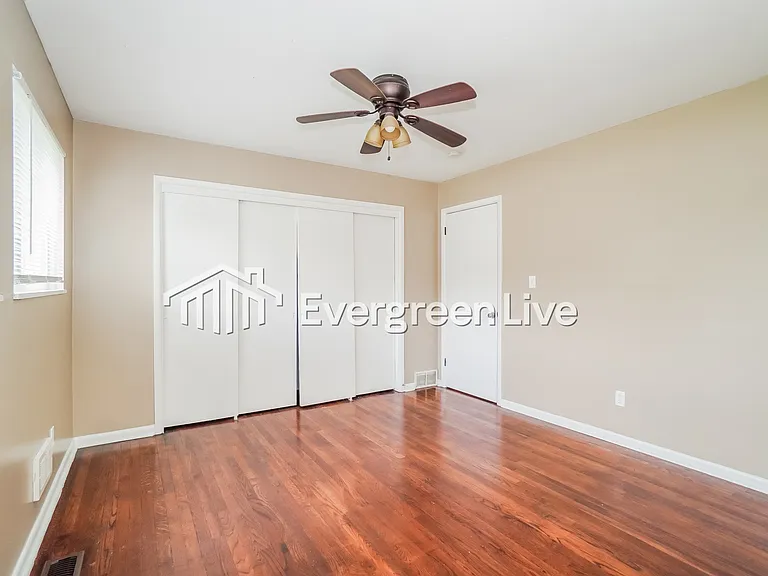 1452 Avenue Dr — Photo 11