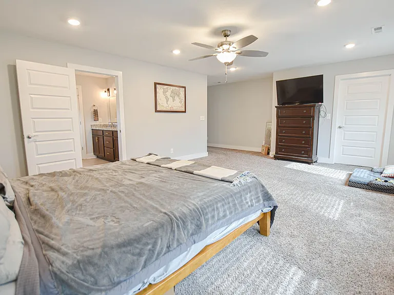 515 Wilcox St — Photo 12