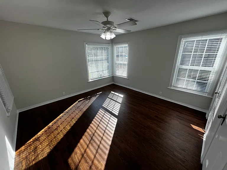 411 Marietta St — Photo 11