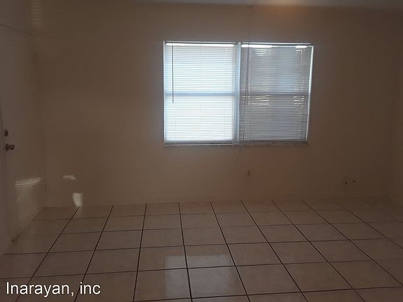 4th image of 2430 N John Young Pkwy APT 2