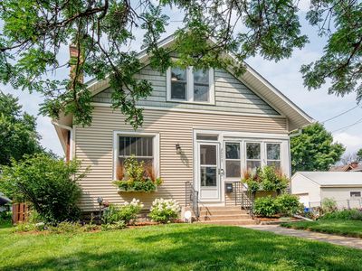 2077 Selby Ave, Saint Paul, MN, 55104