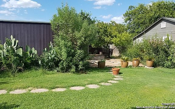 4th image of 539 Senisa Dr
