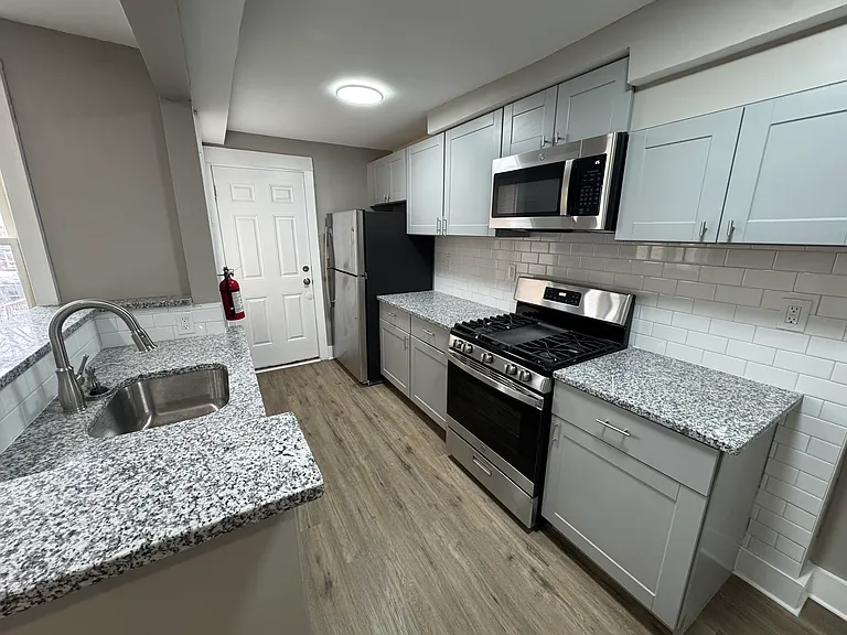 3068 Congress Rd — Photo 2