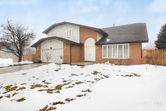 1st image of 15525 S Willow Ct