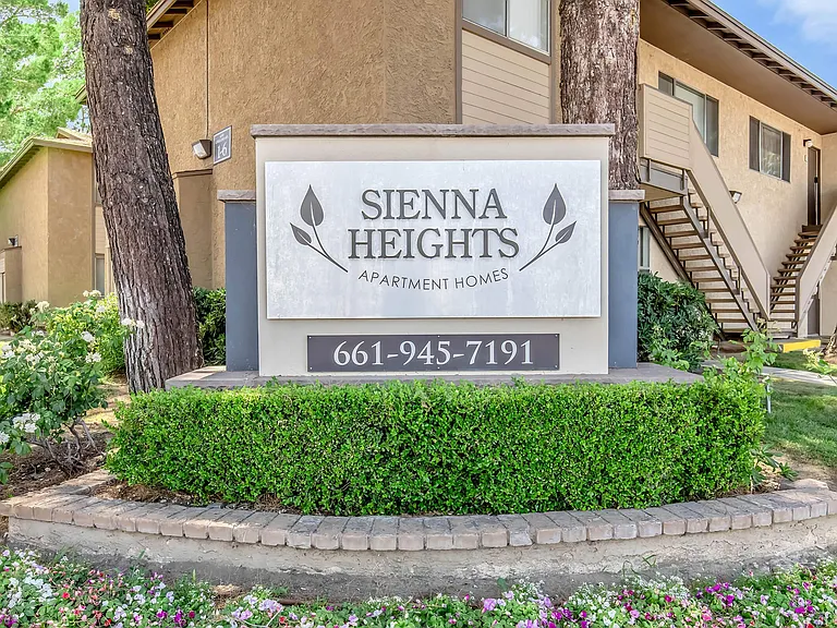 Sienna Heights — Photo 19