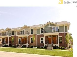 7645 W 78th St, Overland Park, KS 66204