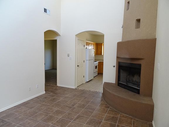 4th image of 4731 Spanish Sun Ave NE