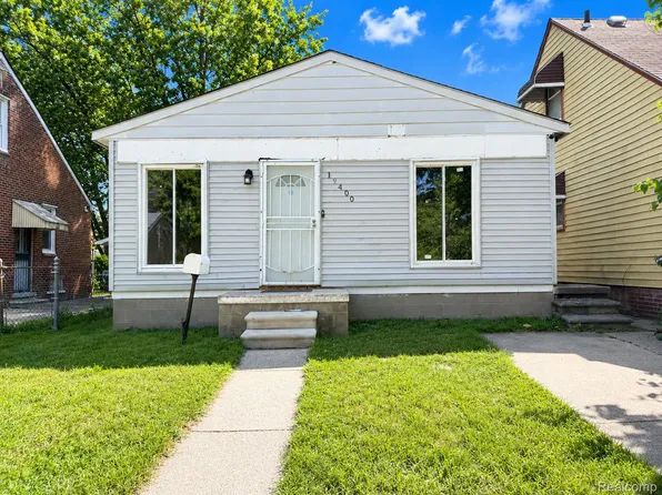 19400 Charest St, Detroit, MI 48234
