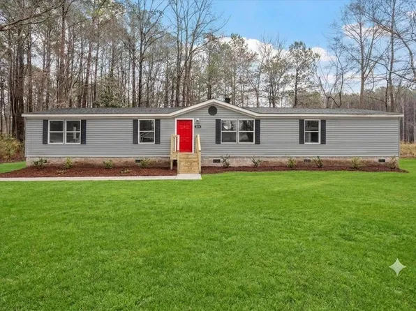 304 E Pope Ave, Kenly, NC 27542