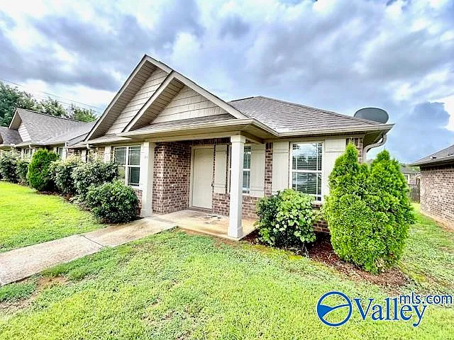 1089 Burwell Rd #F1 — Photo 2