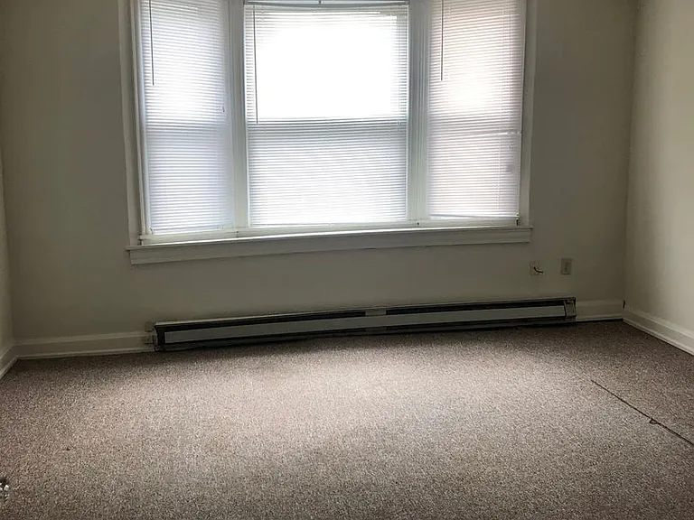 1115 N College Ave — Photo 4