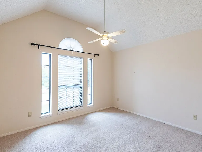 2250 Rim Rock Rd — Photo 44
