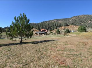 8563 Cuddy Valley Rd, Frazier Park, CA 93225